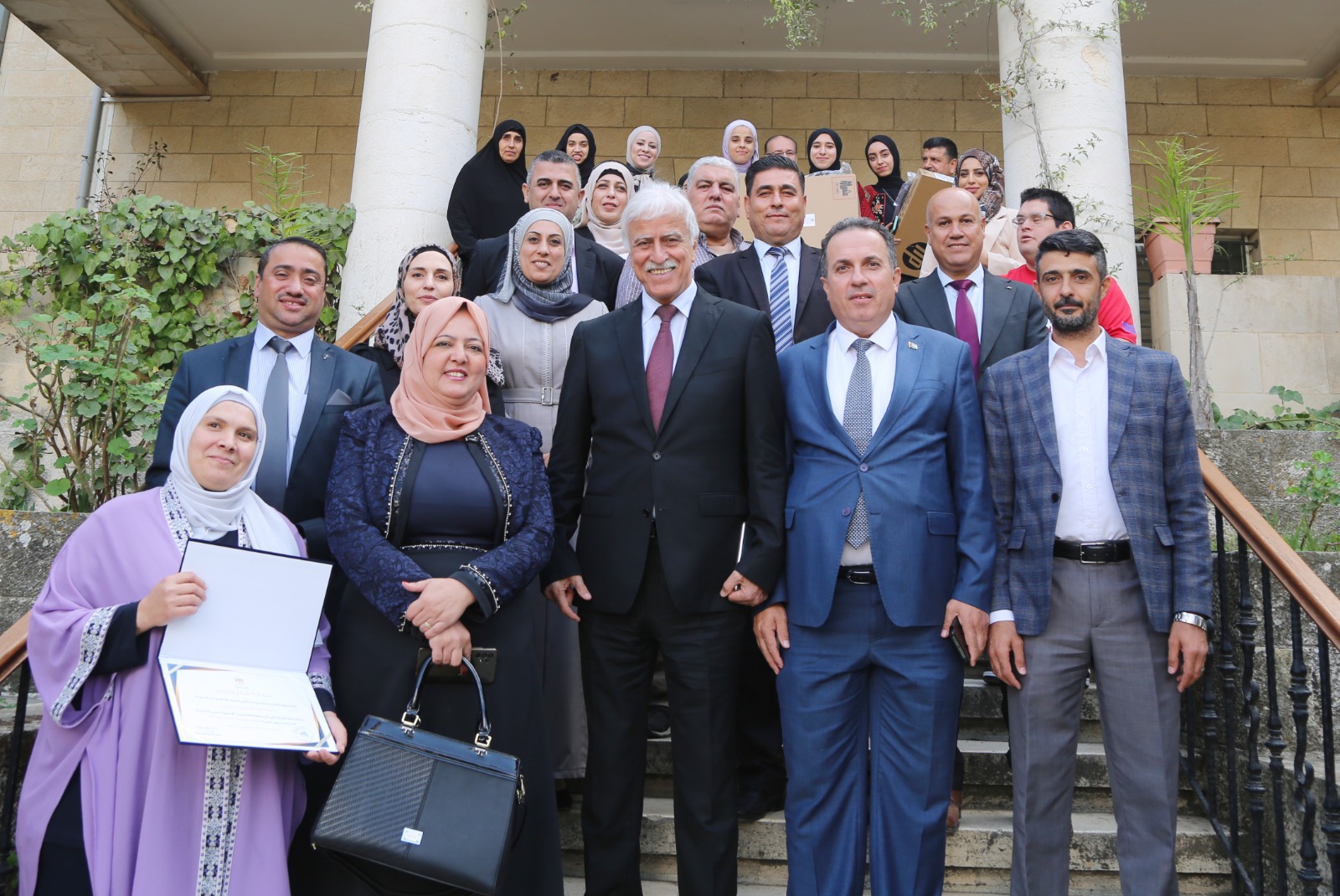 التربية تكرم الفرق الفائزة في الأسبوع العربي للبرمجة