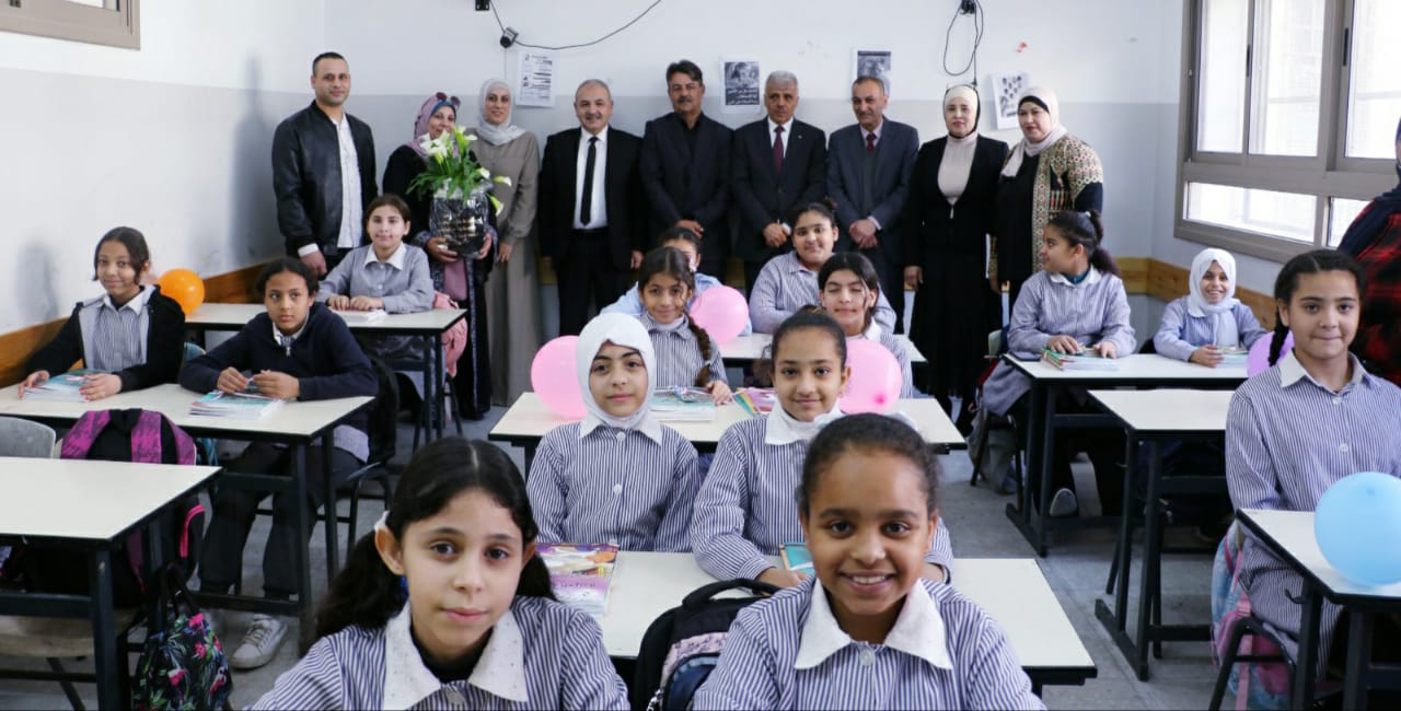 مطالبة المؤسسات الدولية حماية المدارس