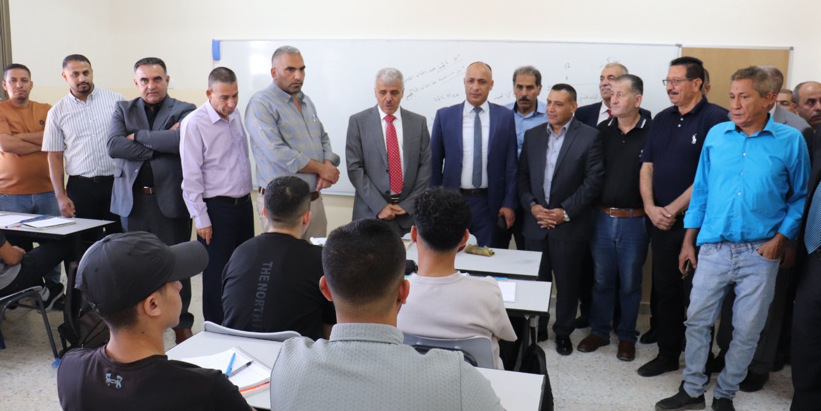 جولات ميدانية متواصلة لتفقد المدارس