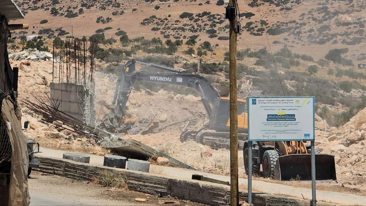 استنكار هدم الاحتلال مدرسة العقبة في طوباس