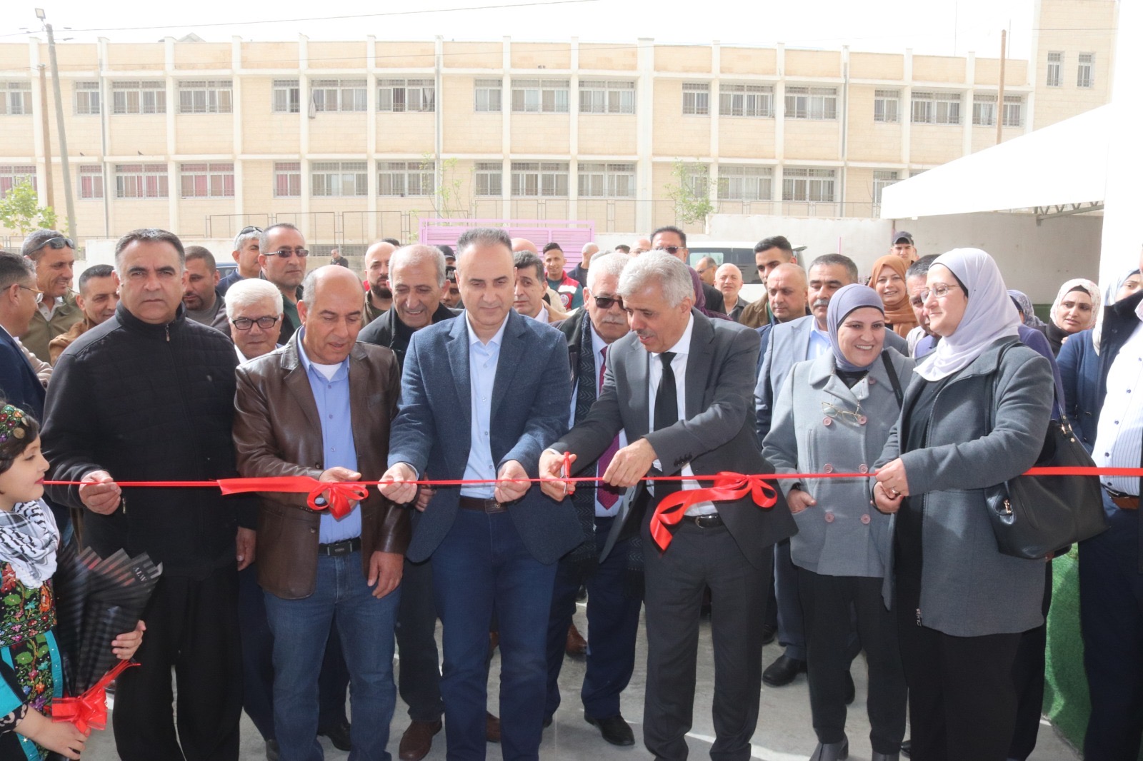 تدشين عدة مشاريع في مديرية جنوب الخليل